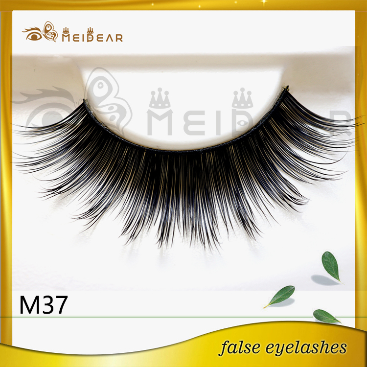 Siberian mink lashes with custom packaging box